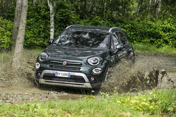 Kompakts krosovers: Fiat 500X Cross