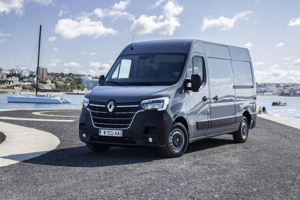 Atjauninātā Renault Master furgona apskats