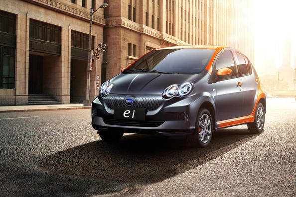 Apskats: kompaktais elektriskais hečbeks BYD e1