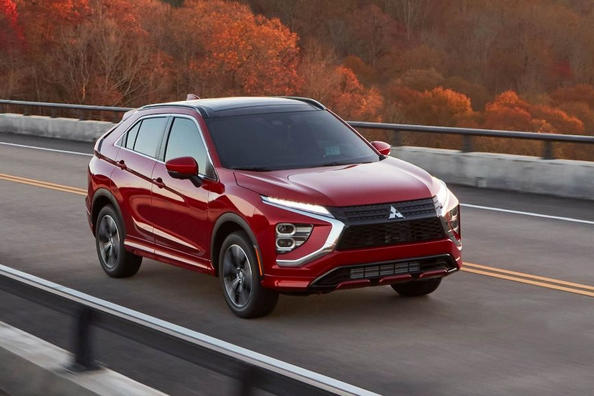 Atjauninātā Mitsubishi Eclipse Cross krosovera apskats