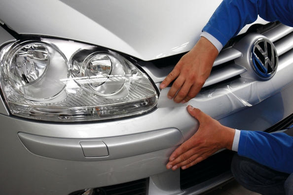 Auto virsbūves aizsardzības veidi pret skrāpējumiem un šķembām