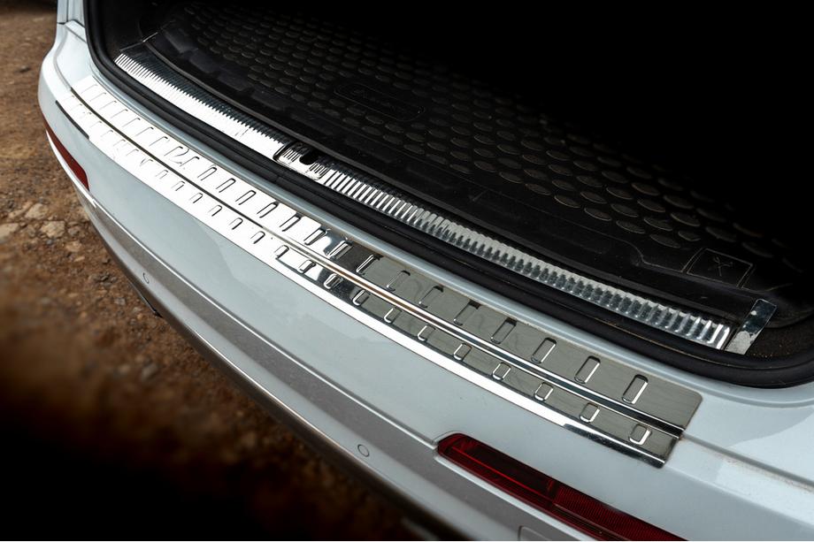 Audi Q7 2015–2026 Aizmugurējā bufera uzlika Carmos (nerūsējošais tērauds) Image