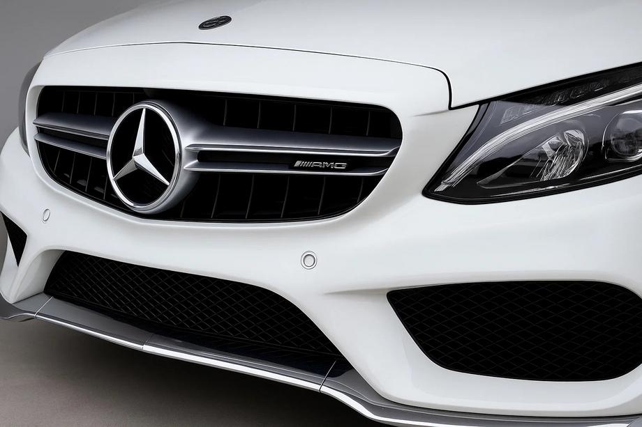 Mercedes C-сlass W205 2014–2021 Priekšējā reste C63-design (Avantgarde/AMG-Line/C43 AMG) Image