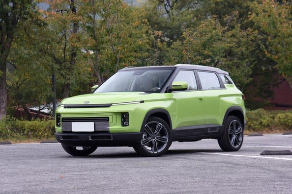 Apskats par jauno Geely ICON krosoveru