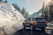 Liels astoņvietīgs apvidus auto Chevrolet Suburban foto 4