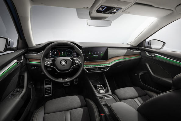Apvidus universālim ar paaugstinātu caurgājamību Skoda Octavia Scout Foto 6