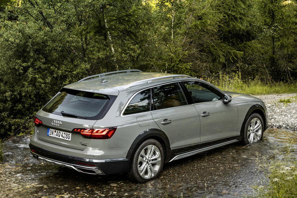 Atjauninātais Audi A4 allroad quattro ar paaugstinātu klīrensu