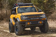 Trīsdurvju apvidus auto Ford Bronco apskats foto 3