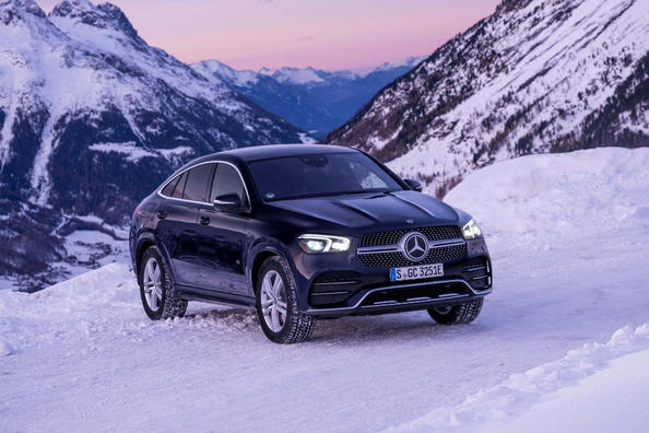 Apskats: kupejas tipa krosovers Mercedes-Benz GLE Coupe