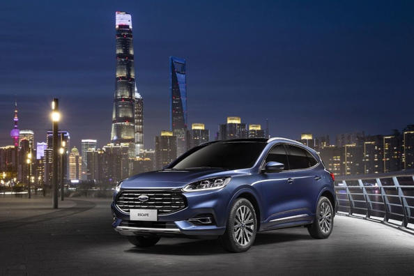 Ceturtās paaudzes Ford Escape krosovera apskats