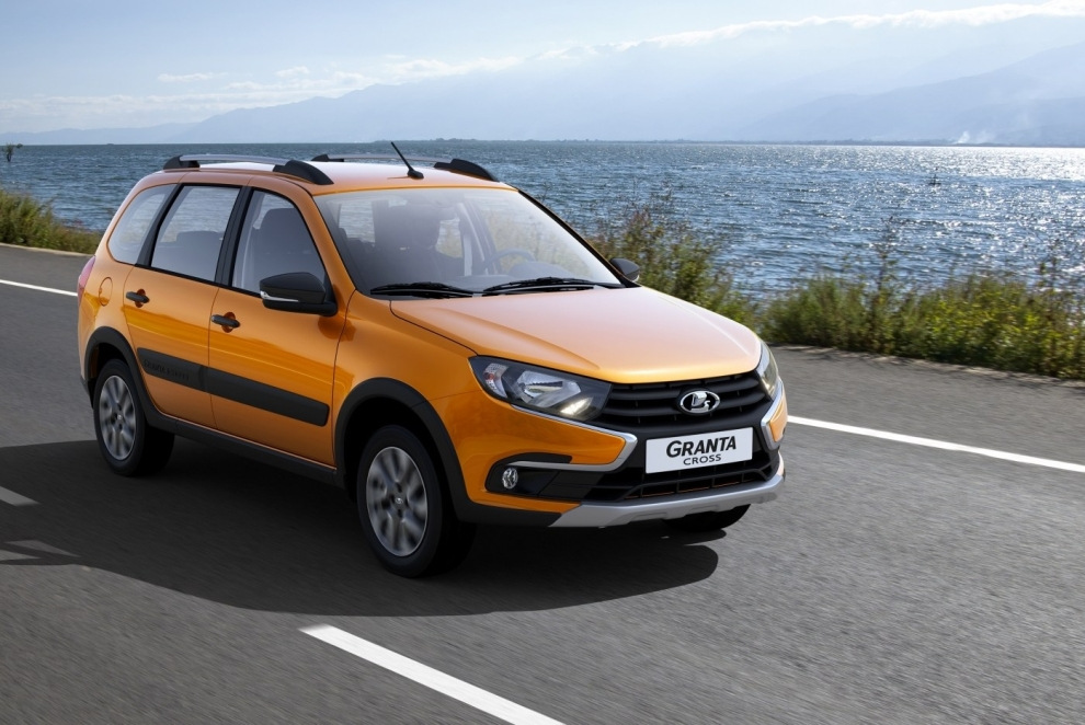 Lada Granta Cross: universālis ar paaugstinātu caurgājamību