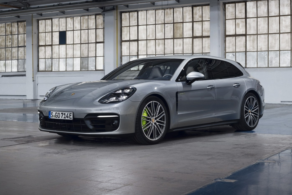 Apskats: pilnpiedziņas universālis Porsche Panamera Sport Turismo