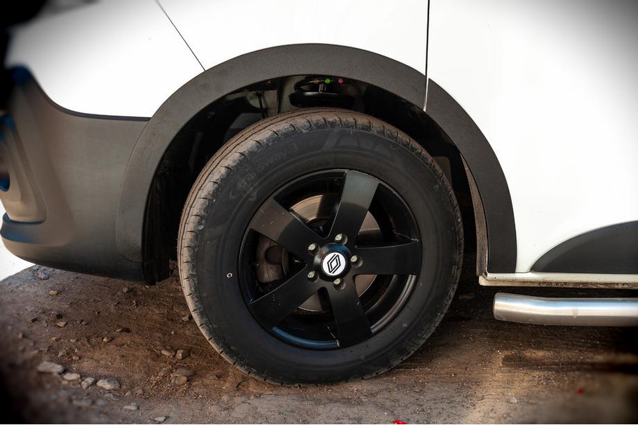 Opel Vivaro 2015–2019 Arku uzlikas (6 gab., melnas, ABS) Image