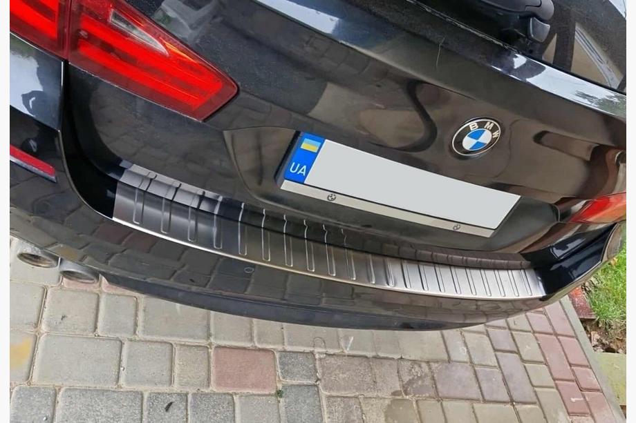 BMW 5. sērija F10/F11 2010–2016 Aizmugurējā bampera uzlika Carmos (SW, nerūsējošais tērauds) Image