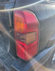Nissan Patrol Y61 1997–2011 Lietots aizmugurējais lukturis (2004-2008, 1 gab.) foto 3