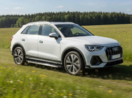 Audi Q3 2019–2025 Sānu pakāpieni BlackLine (2 gab., alumīnijs) foto 1