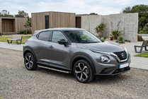 Nissan Juke 2020– Sānu pakāpieni BlackLine (2 gab., alumīnijs) foto 1
