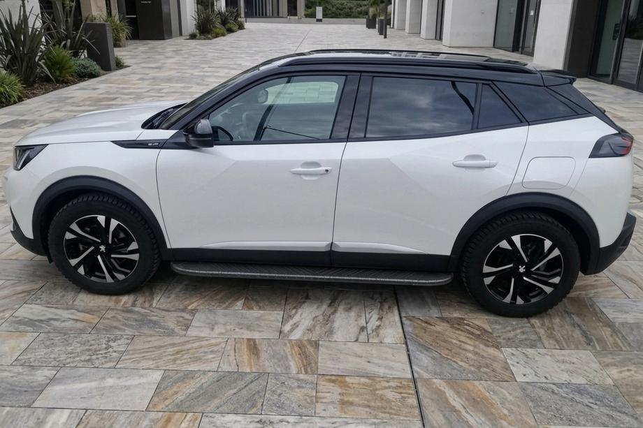 Peugeot 2008 2019– Sānu sliekšņi Bosphore Black (2 gab., alumīnijs) Image