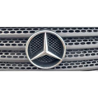 Priekšējā emblēma (2004-2010) Mercedes Viano 2004–2014 foto 1
