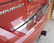Dodge Journey 2008–2020 Aizmugurējā bufera uzlika Carmos (nerūsējošais tērauds) foto 5