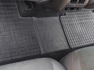 Volkswagen Touran 2015– Aizmugurējais tuneļa paklājiņš (Stingray Premium) foto 4