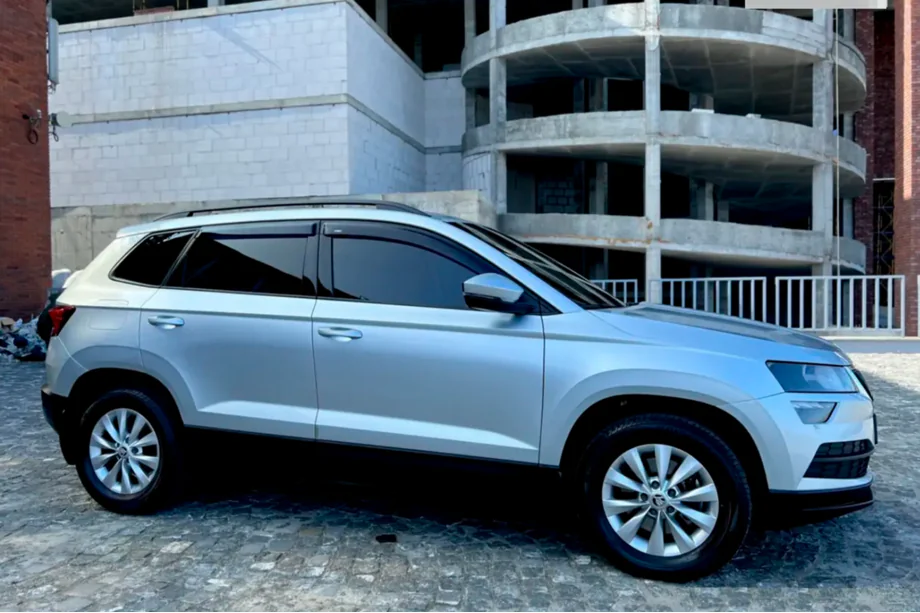 Skoda Karoq 2018– Logu vēja deflektori (4 gab., HIC) Image