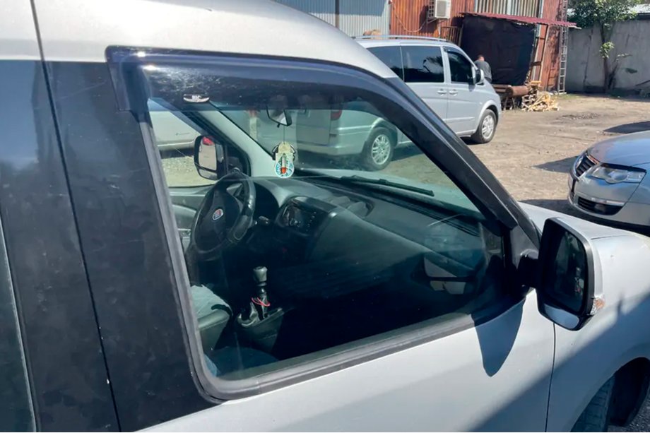 Opel Combo 2012–2018 Logu vēja deflektori (2 gab., HIC) Image