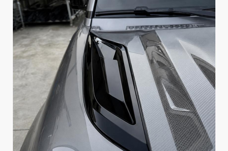 Land Rover Defender 2019– Motora pārsega ventilācijas atveru uzlikas (2 gab.) Image