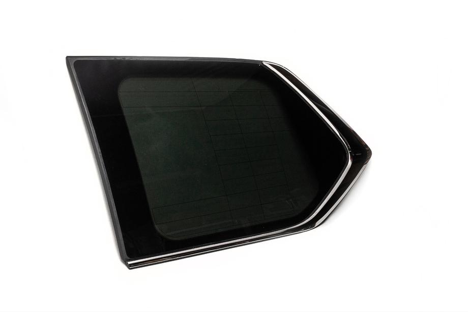 Lexus LX570/450d 2008–2022 Aizmugurējais sānu stikls (kreisais vai labais) Image