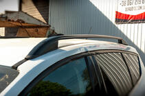 Ford Kuga/Escape 2013–2019 Jumta reliņi Skyport (melni) foto 3