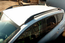 Ford Kuga/Escape 2013–2019 Jumta reliņi Skyport (melni) foto 5