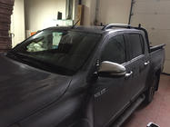 Toyota Hilux 2015– Jumta reliņi Skyport (melni) foto 2