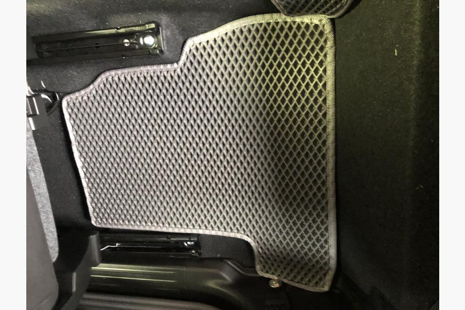 Suzuki Jimny 2018– EVA auto paklājiņi (melni) Image