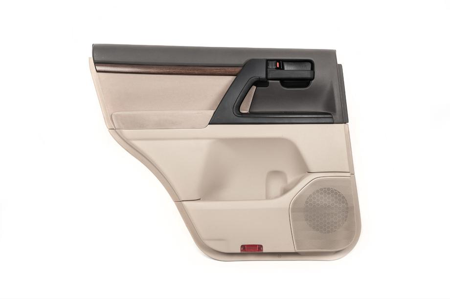 Toyota Land Cruiser 200 2007–2021 Restaila durvju apdare (1 gab.) Image