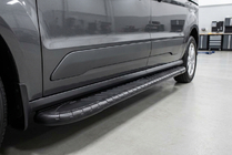 Volkswagen Caddy 2020– Sānu pakāpieni Bosphorus Black (2 gab., alumīnijs) foto 1