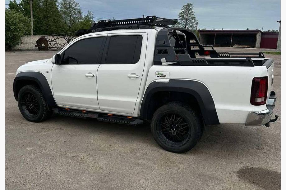 Volkswagen Amarok 2010–2022 Sānu sliekšņi Dakar V2 ar LED (2 gab., metāls) Foto 9