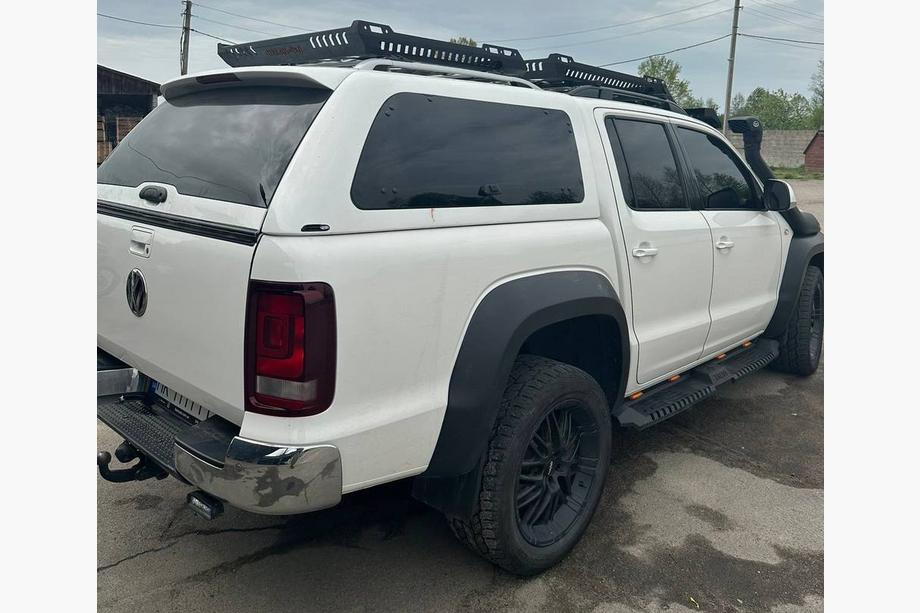 Volkswagen Amarok 2010–2022 Sānu sliekšņi Dakar V2 ar LED (2 gab., metāls) Foto 4
