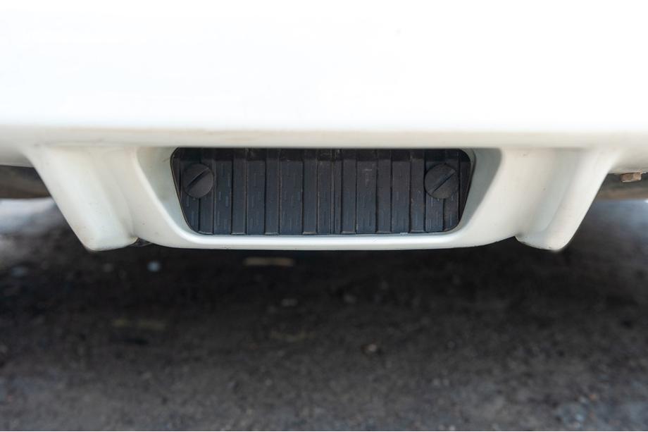 Nissan Leaf 2010–2017 Aizmugurējā bampera aizbāznis (neoriģināls) Image