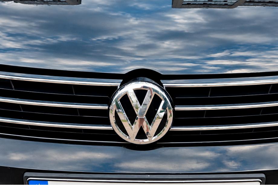 Volkswagen Jetta 2011–2018 Priekšējā emblēma 2015-2018 (3G0853601B) Image