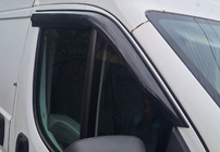 Peugeot Boxer 2006–2025 Logu vēja deflektori (2 gab., Sunplex) foto 8