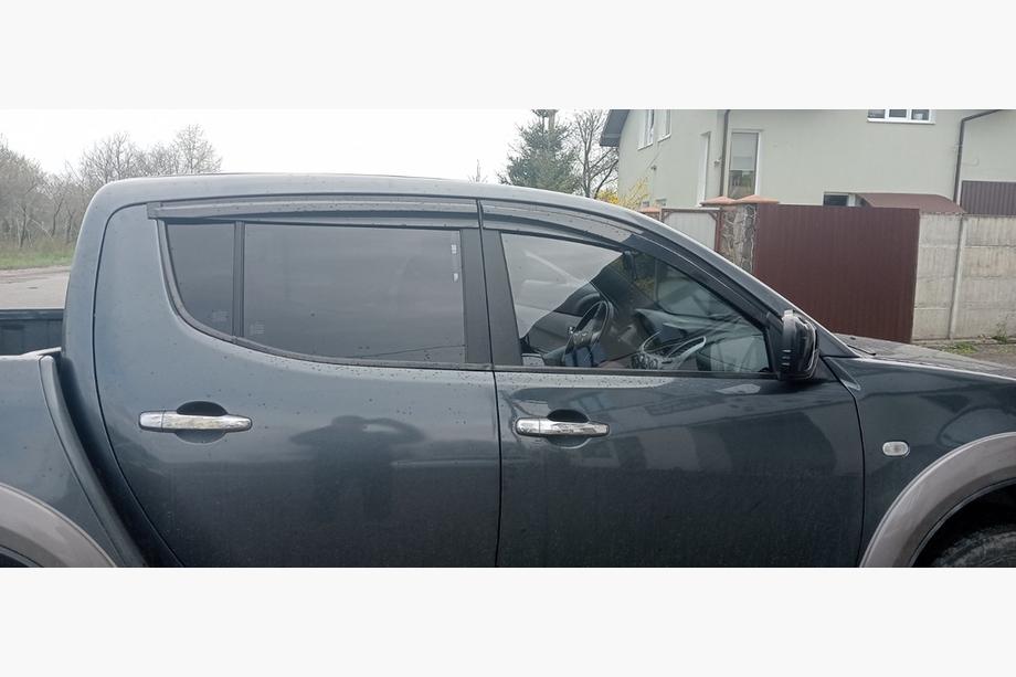 Mitsubishi L200 2006–2015 Logu vēja deflektori (4 gab., Sunplex Sport) Foto 4