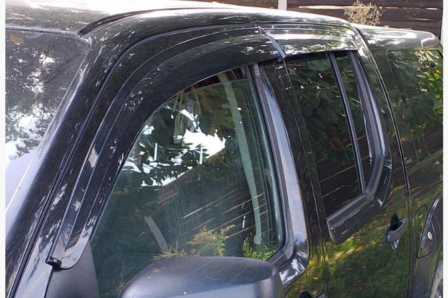 Nissan NP300 1999–2015 Logu vēja deflektori (4 gab., Sunplex Sport) Foto 1