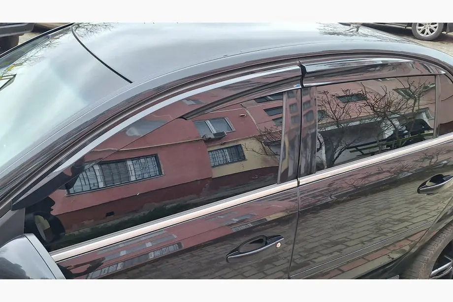 Opel Vectra C 2002–2008 Logu deflektori SD (4 gab., Sunplex Sport) Foto 1
