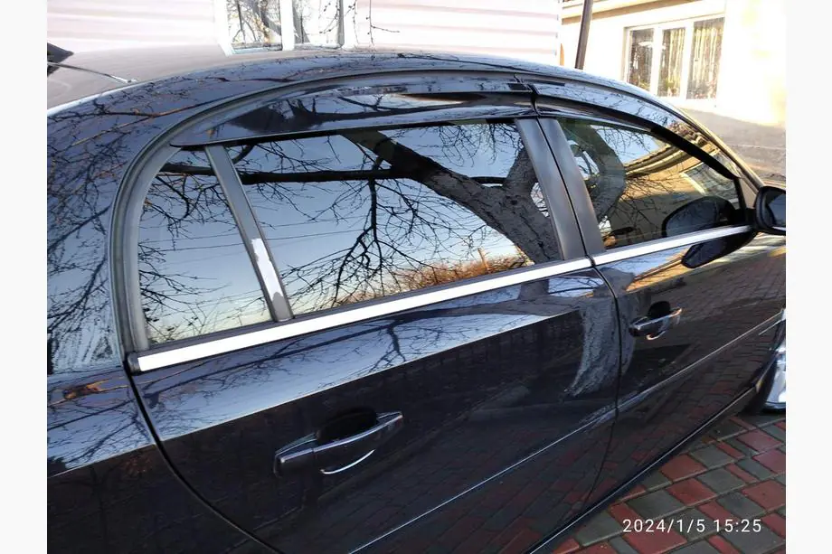 Opel Vectra C 2002–2008 Logu deflektori SD (4 gab., Sunplex Sport) Foto 5