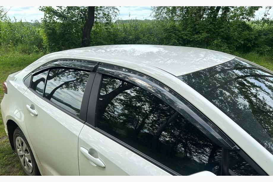 Toyota Corolla 2019– Logu vēja deflektori (4 gab., Sunplex Sport) Image