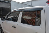 Volkswagen Amarok 2010–2022 Logu vēja deflektori (4 gab., Sunplex Sport) foto 3