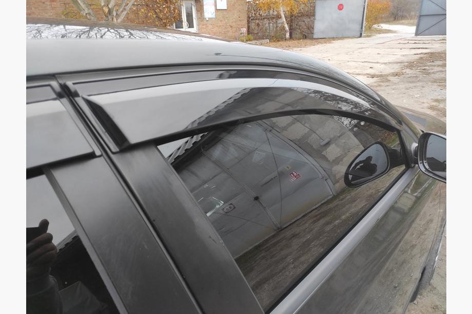 Volkswagen Passat B6 2006–2012 Logu deflektori SD (4 gab., Sunplex Sport) Foto 5