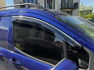 Ford Courier 2014–2023 Logu vēja deflektori ar hromētu moldingu (4 gab., Sunplex Chrome) foto 3