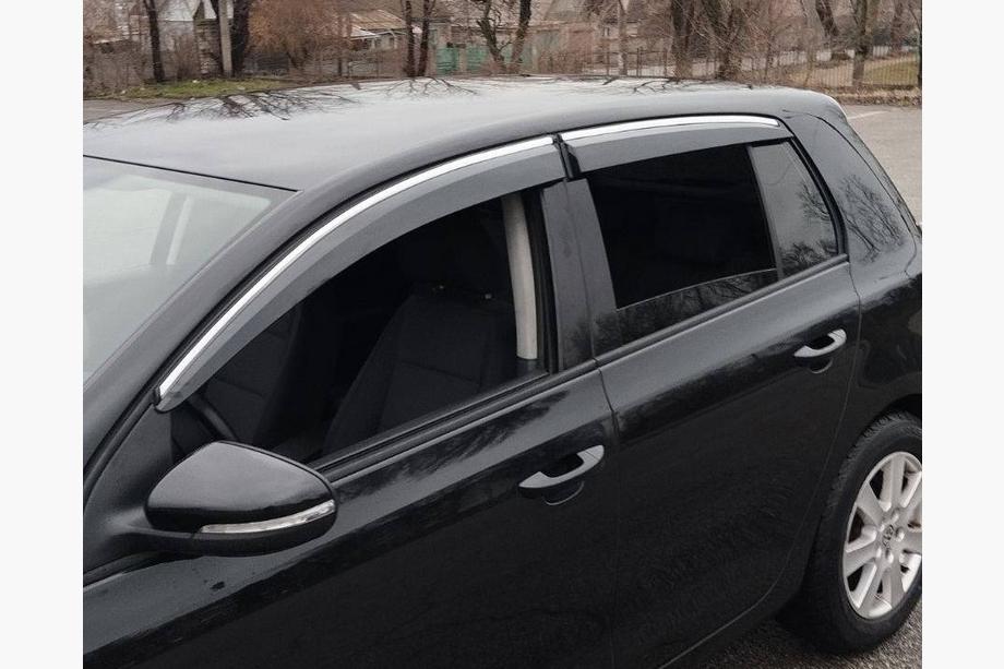 Volkswagen Golf 6 2008–2014 Logu vēja deflektori ar hroma moldingiem HB (4 gab., Sunplex Chrome) Image