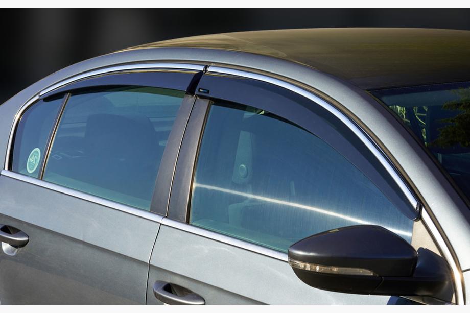 Volkswagen Passat B8 2015–2023 Logu vēja deflektori ar hromētu līsti SD (4 gab., Sunplex Chrome) Image